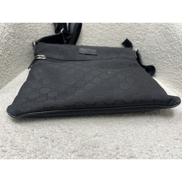 Gucci GG Black Crossbody Bag - Like New with Dustbag - Picture 7 of 8